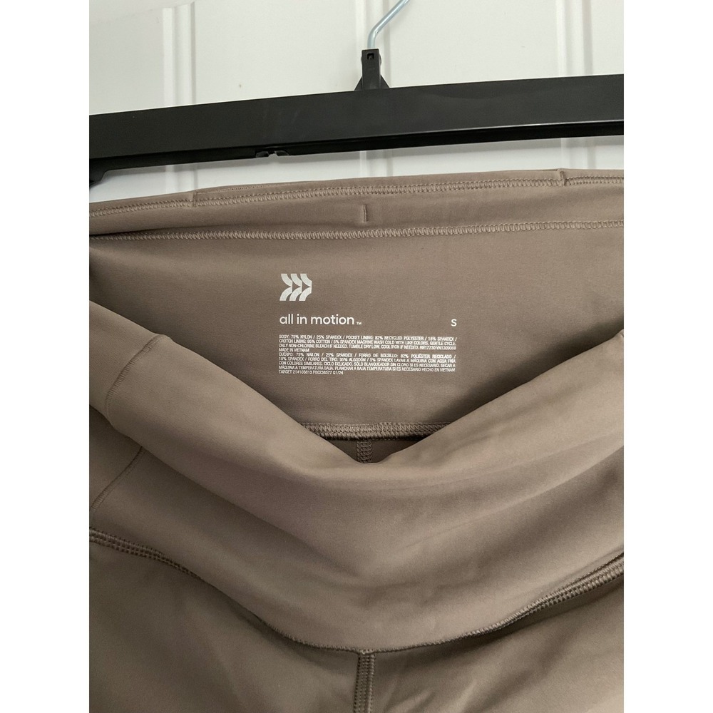 All in Motion Women's Taupe Biker Shorts High Rise Size Small w/ Pockets NWOT - Picture 5 of 5